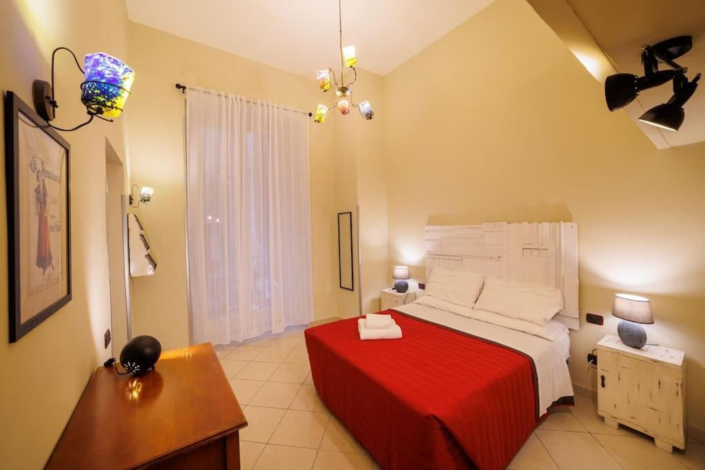 The San Gregorio Armeno Apartment By HouseinНаполи Екстериор снимка